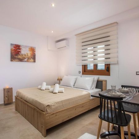 M&E Apartments Haraki Esterno foto
