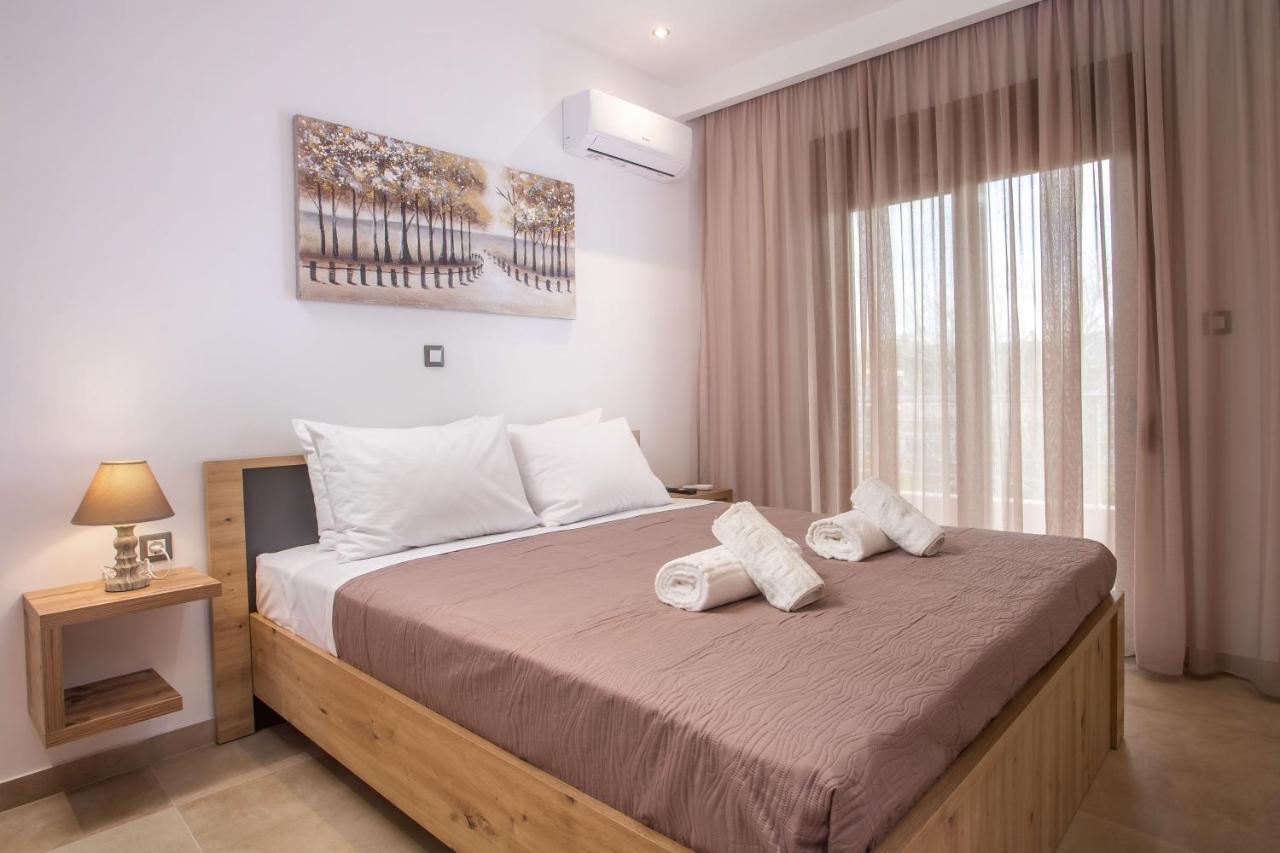M&E Apartments Haraki Esterno foto